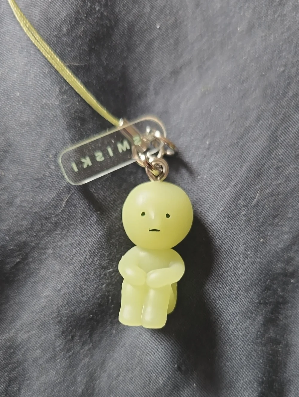 NEW!! Smiski Green V1 Keychain Charm Hugging Knees